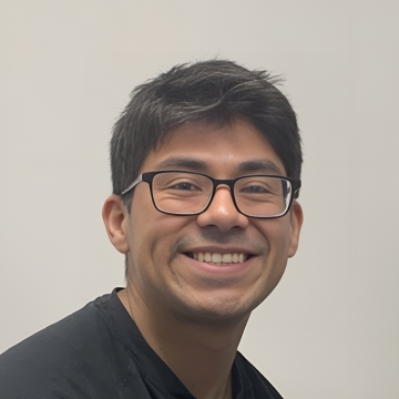 Saul Bello Rojas Headshot for web