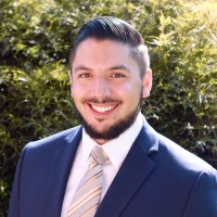 Headshot photo of Dr. Chris Wallace-Carrete