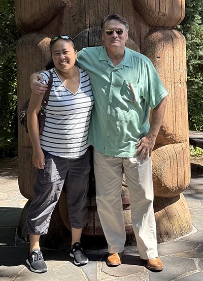 photo of Morgan Lab personnel at a park